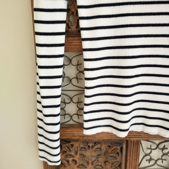 Women's Halogen size XS long sleeve striped (white and black) top - Picture 4 of 8